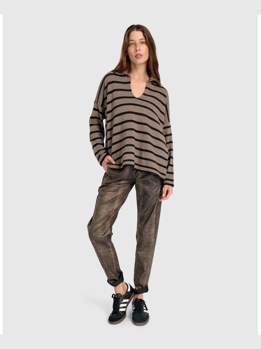 Женский свитер с воротником Surfside Alembika, Latte stripes — изображение 6 из 6