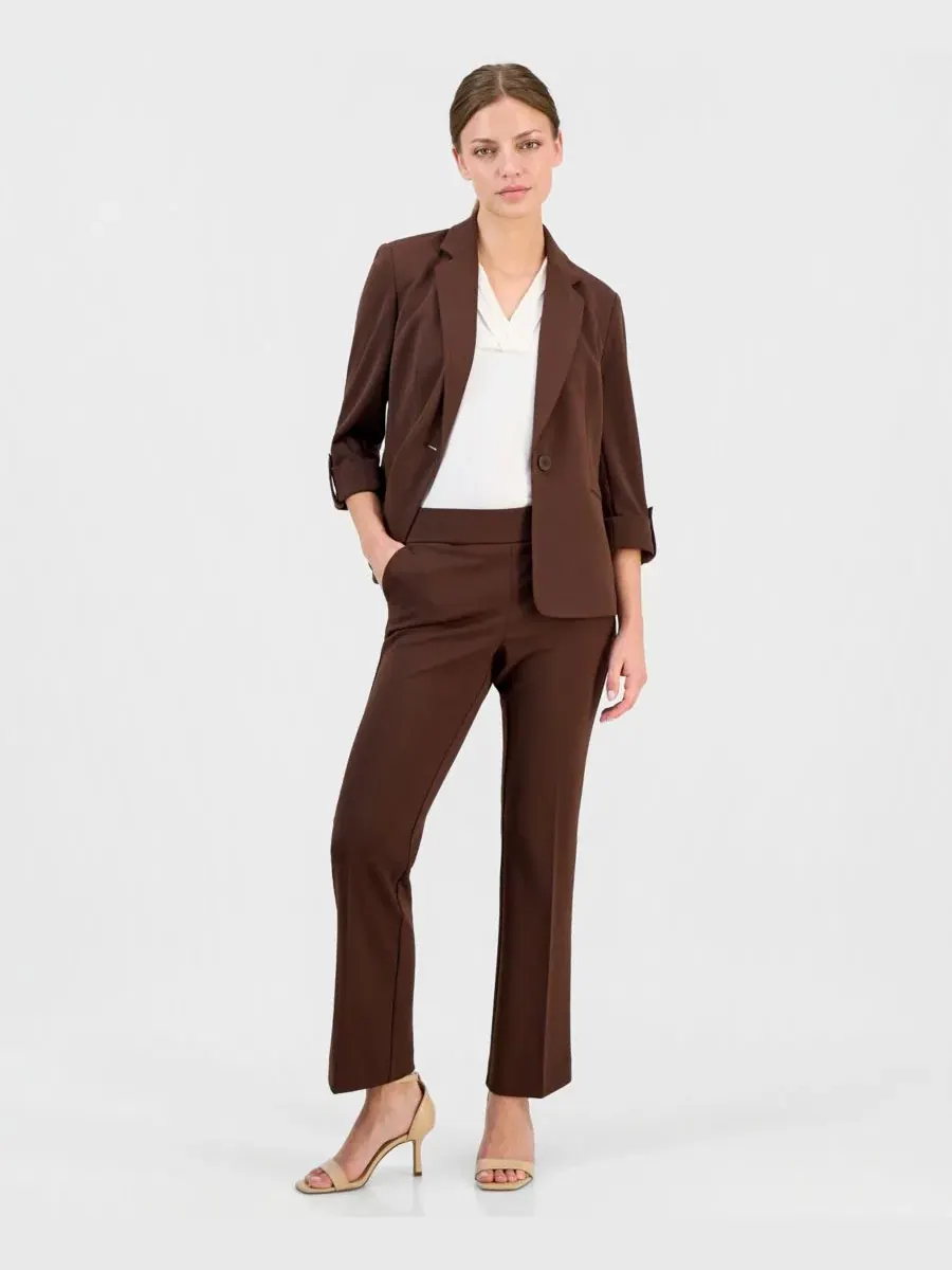 Комплект из блейзера, топа и брюк Anne Klein Essentials — изображение 5 из 6, коричневый