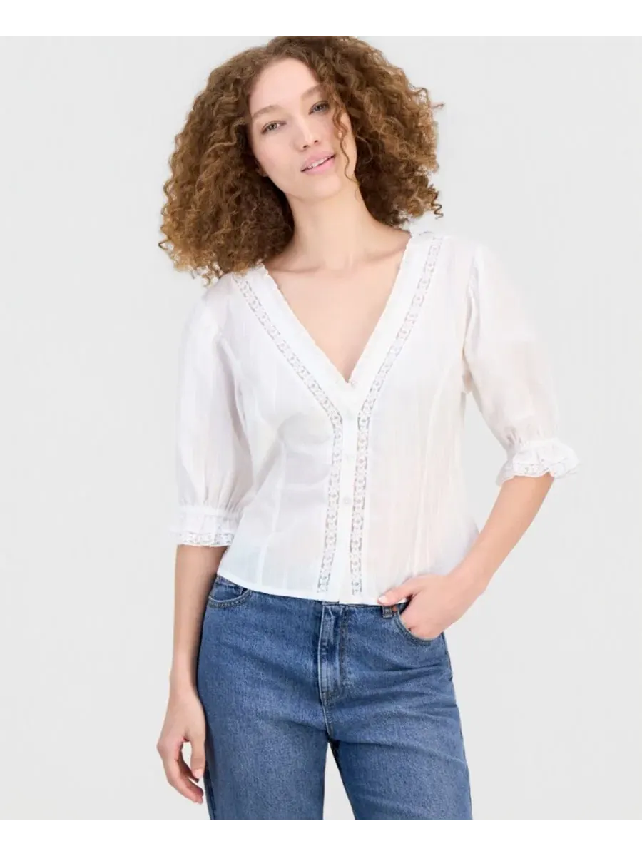 Блуза с оборками и кружевом, модель Ruffled-Neck Short-Sleeve Blouse And Now This