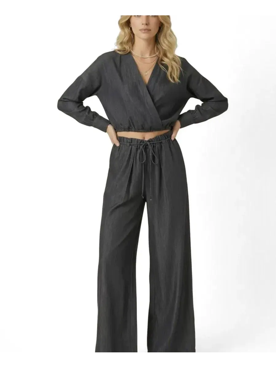 Комплект из блузы с воротником и широких брюк Relaxed Drawstring Wide-Leg Collared Lounge Set — серый