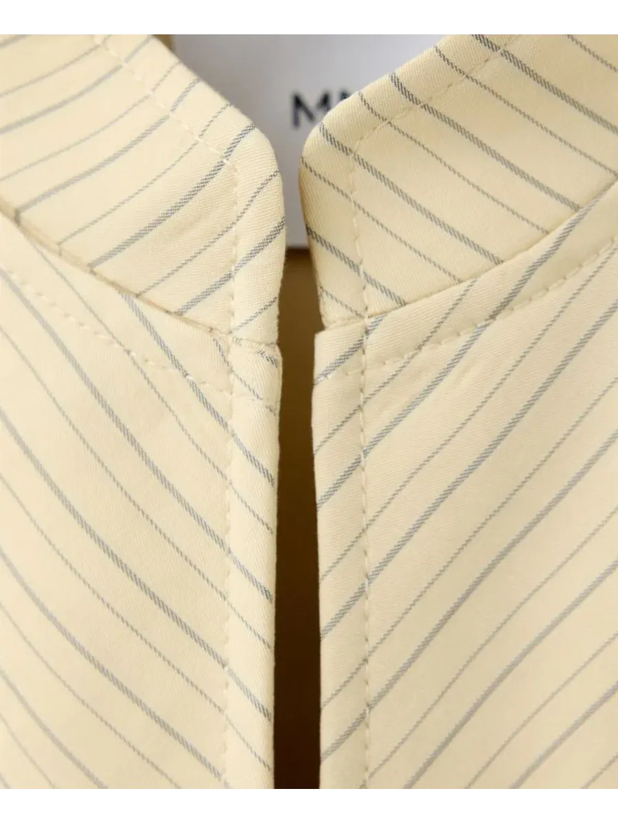Женский пиджачный блейзер с пуговицами, модель Pinstripe Blazer With Buttons MANGO — изображение 2 из 5, светлый желтый
