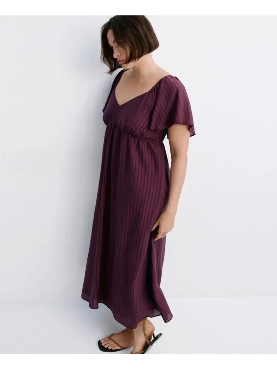 Платье миди с принтом и сборкой сзади, модель Gathered Detail Textured Dress MANGO — изображение 12 из 17, черный