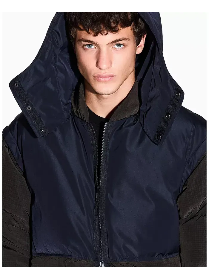 Мужская утепленная куртка с капюшоном и цветными блоками A|X Armani Exchange — изображение 4 из 5, мульти