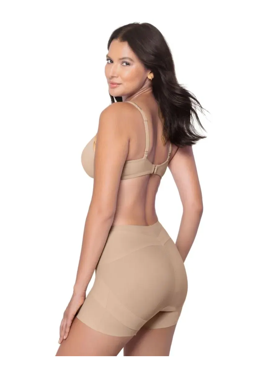 Женские корректирующие шорты Flex Ability Shaping Boyshorts 2576 Miraclesuit — изображение 3 из 4, бежевый
