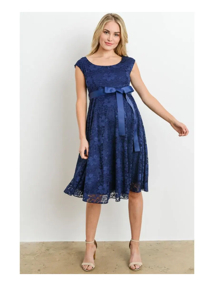 Платье кружевное с завышенной талией и лентой, модель Lace A-Line Dress Hello Miz — изображение 3 из 4