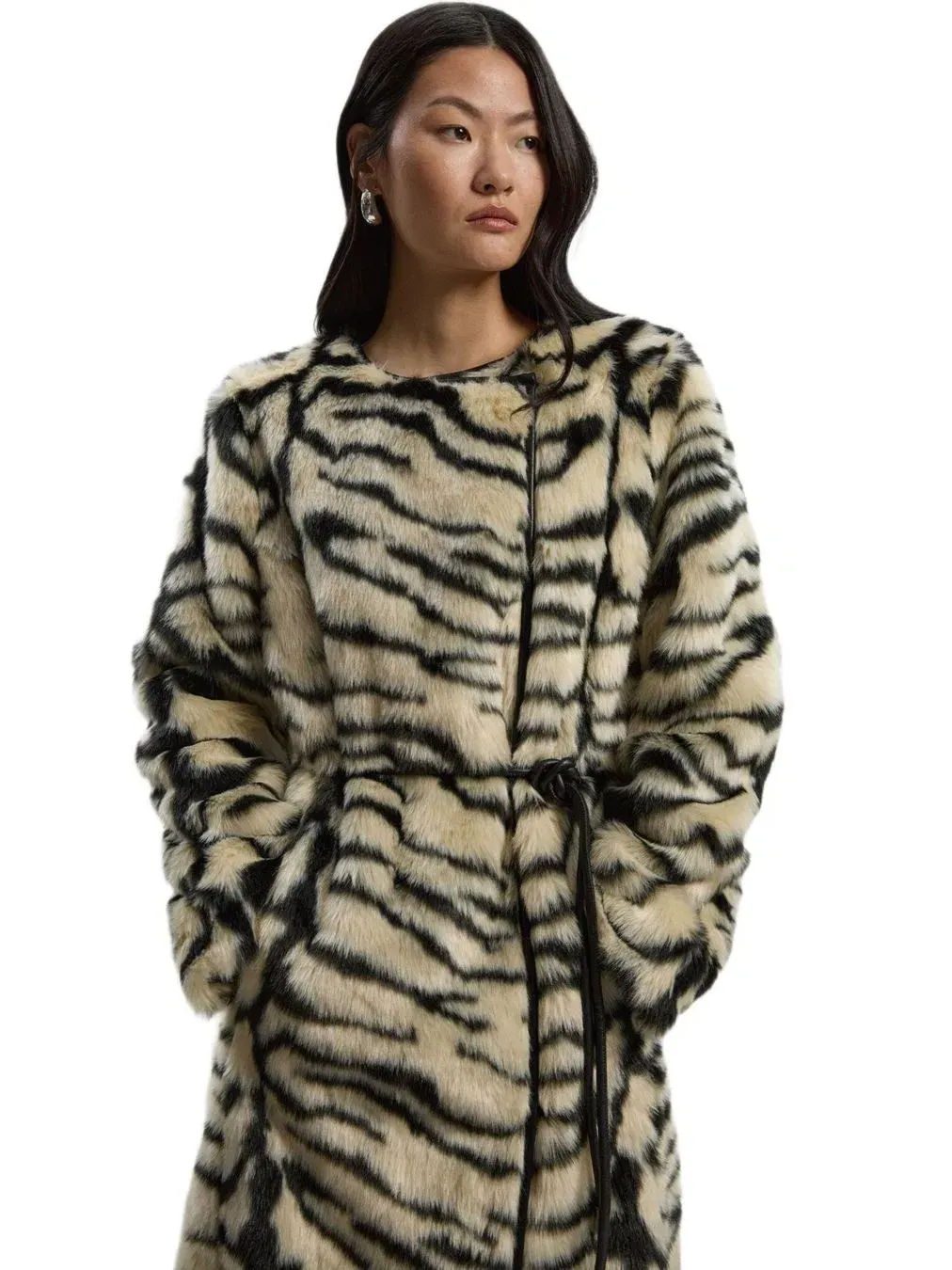 Пальто миди из искусственного меха с поясом, модель Zebra Print Karen Millen — изображение 3 из 8, мульти