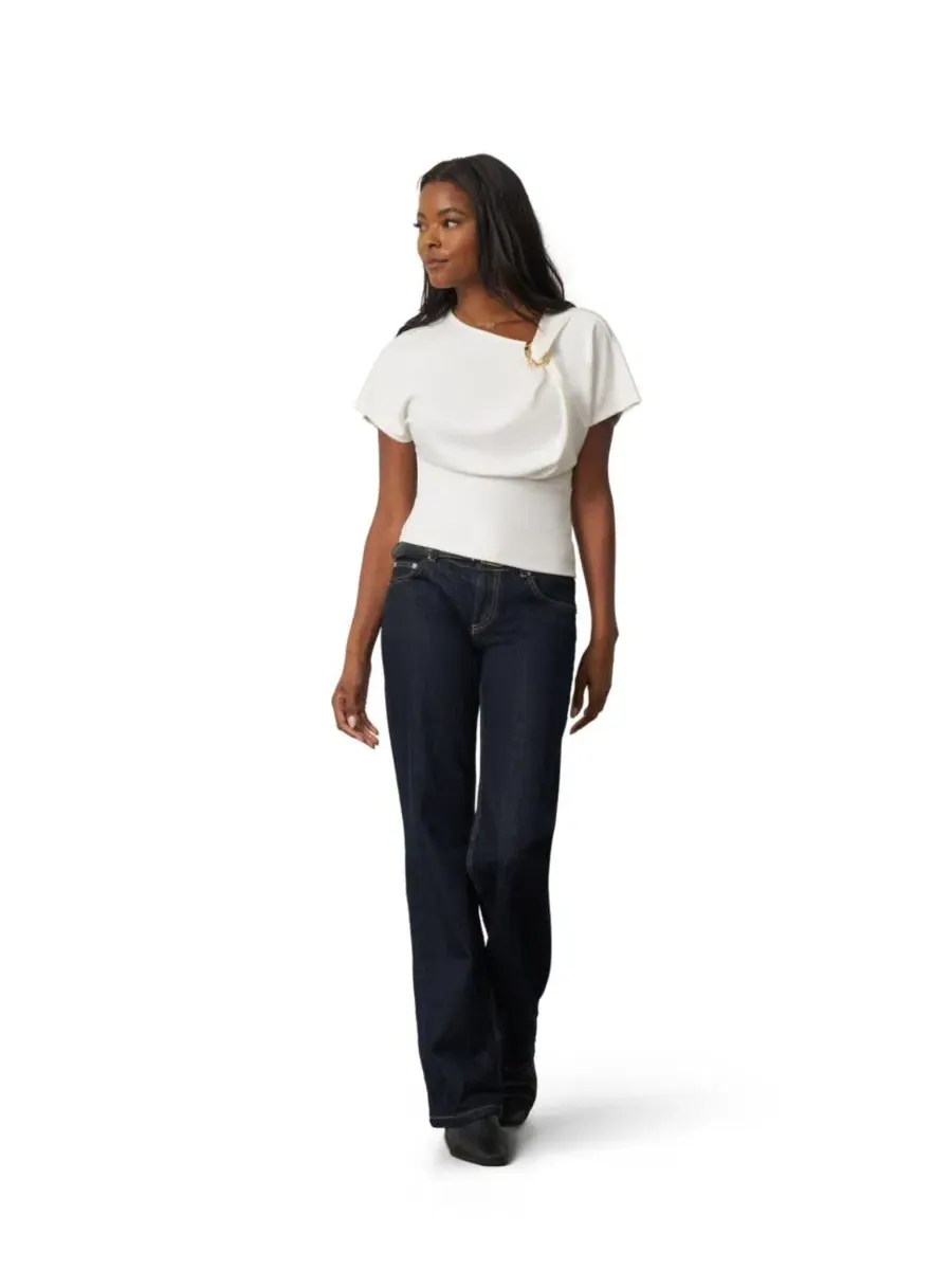 Асимметричный топ с драпировкой и металлическим кольцом, модель Cable & Gauge — изображение 6 из 6, белый