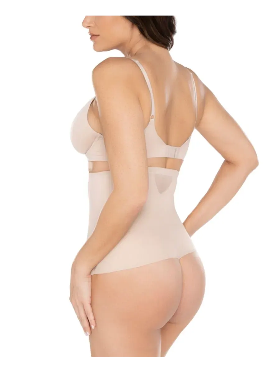 Трусы-слипы утягивающие с высокой талией Sheer Extra Firm High-Waist Thong Miraclesuit — изображение 5 из 6, бежевый