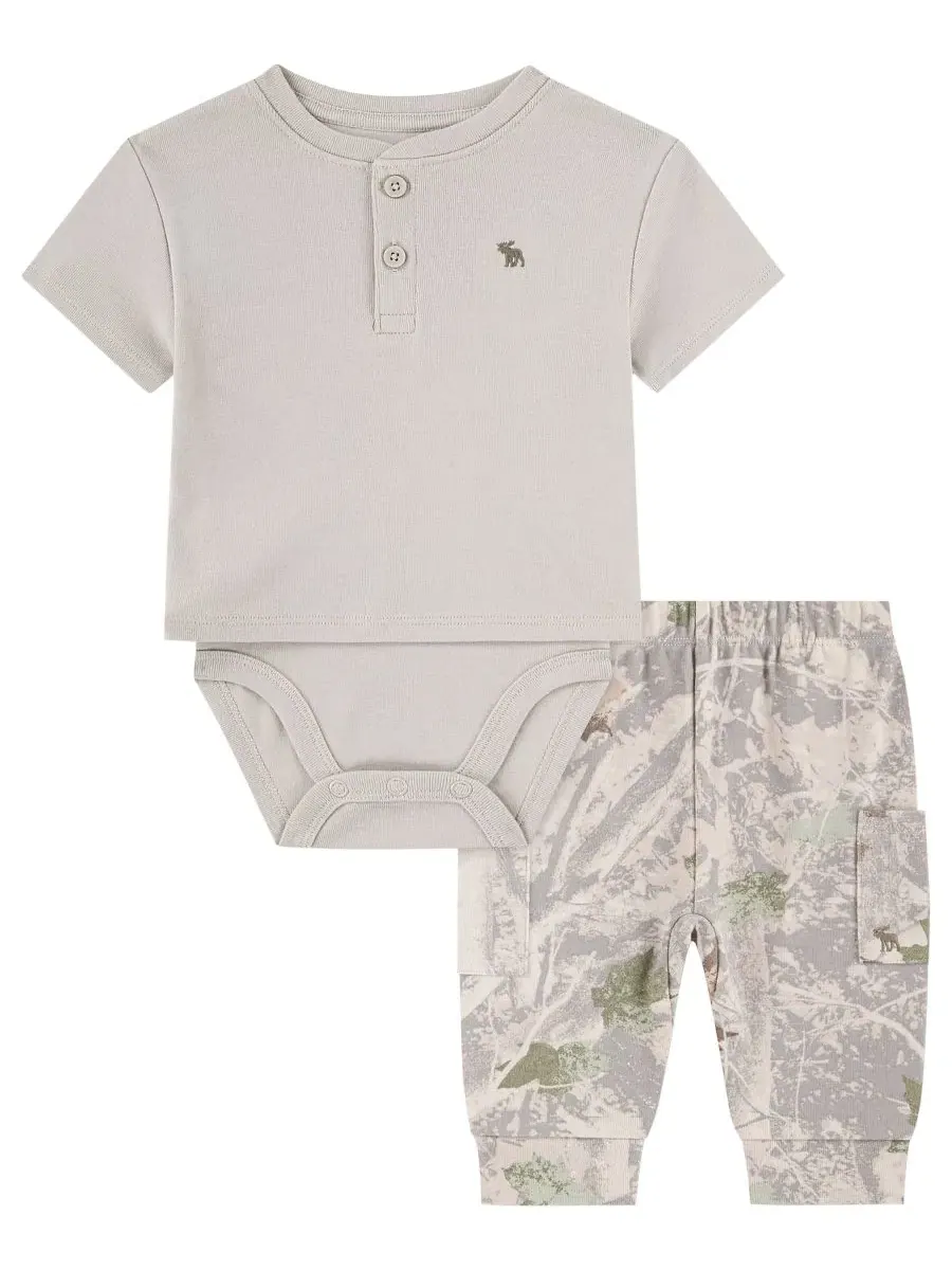 Комплект боди и карго-брюк с принтом Camo abercrombie kids