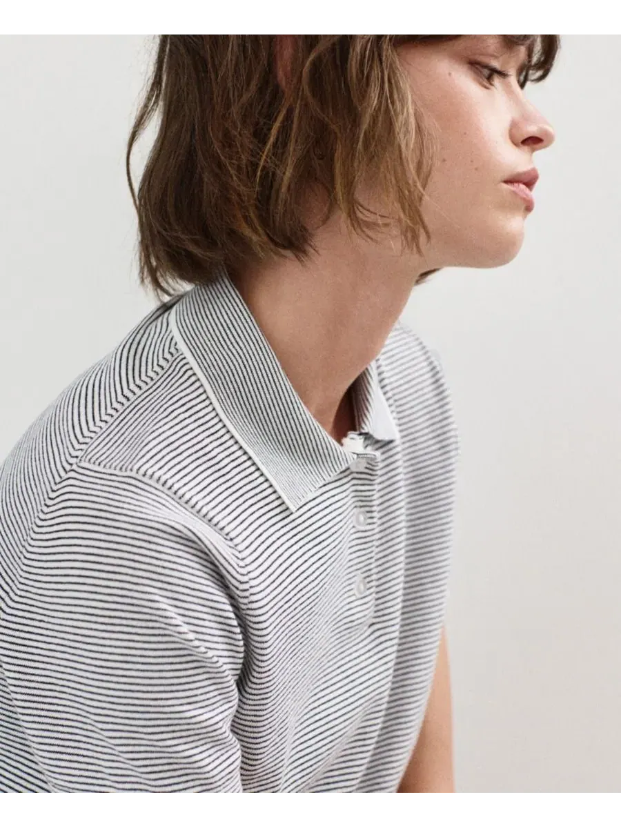 Свитер-поло женский с коротким рукавом, модель Striped Polo MANGO — изображение 4 из 7, темно-синий