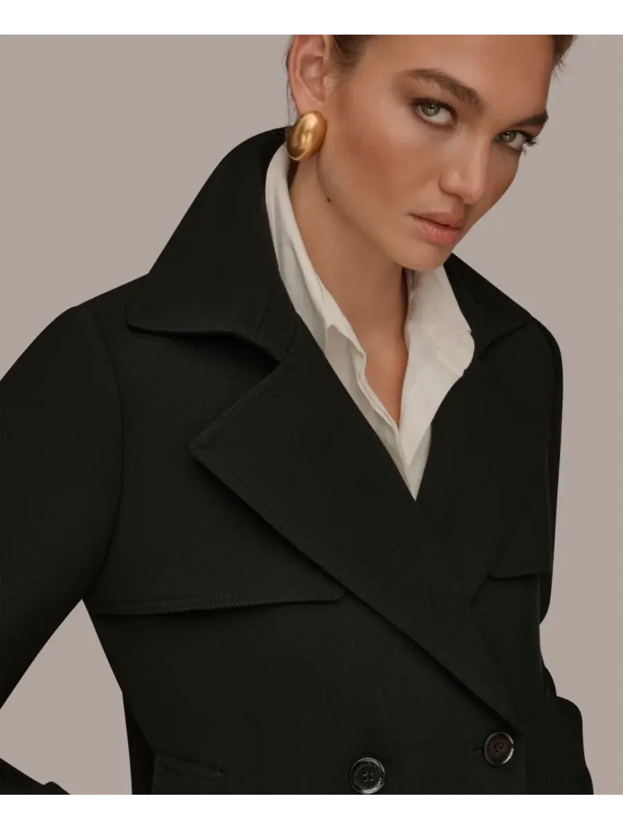 Женский короткий тренч из крепа с воротником-стойкой Donna Karan New York — изображение 8 из 10, черный