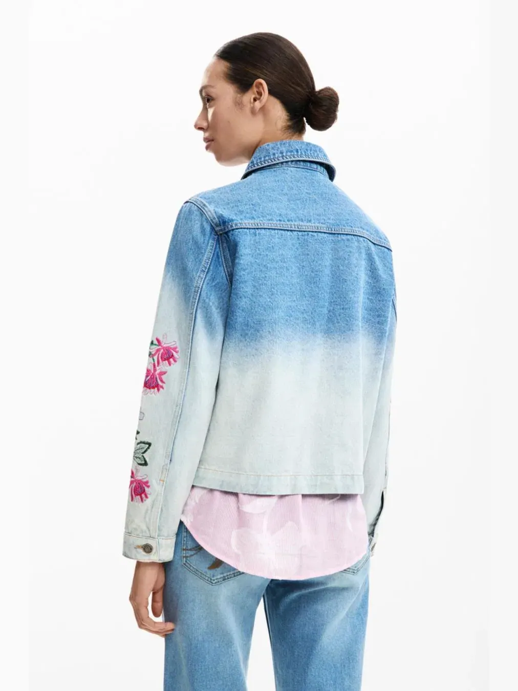 Женская джинсовая куртка с цветами Desigual — изображение 5 из 6, синий
