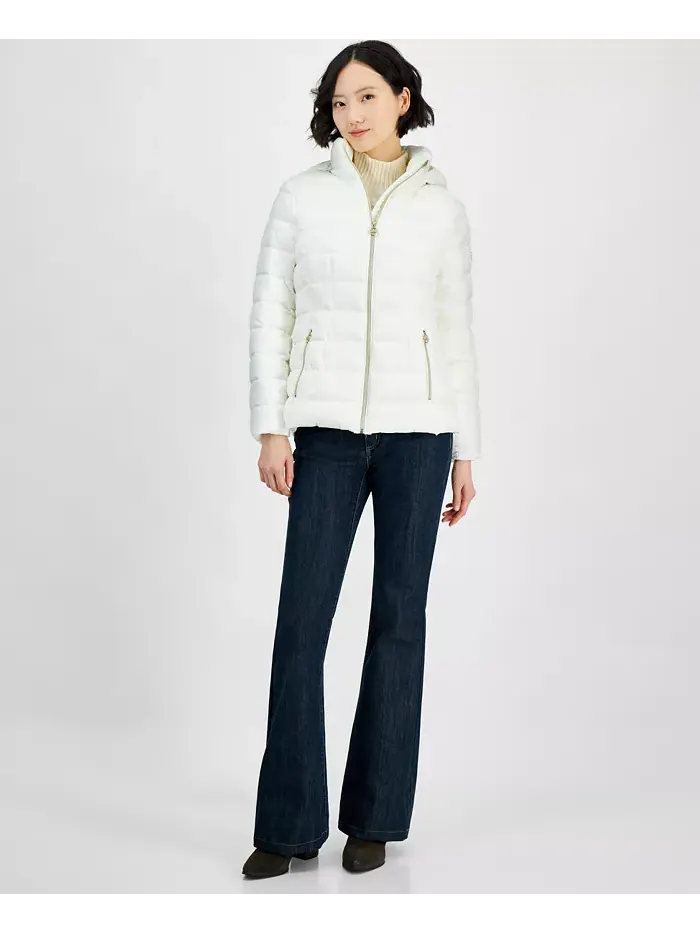 Женская утепленная куртка с капюшоном Packable Puffer на молнии Michael Kors — изображение 1 из 5, кость