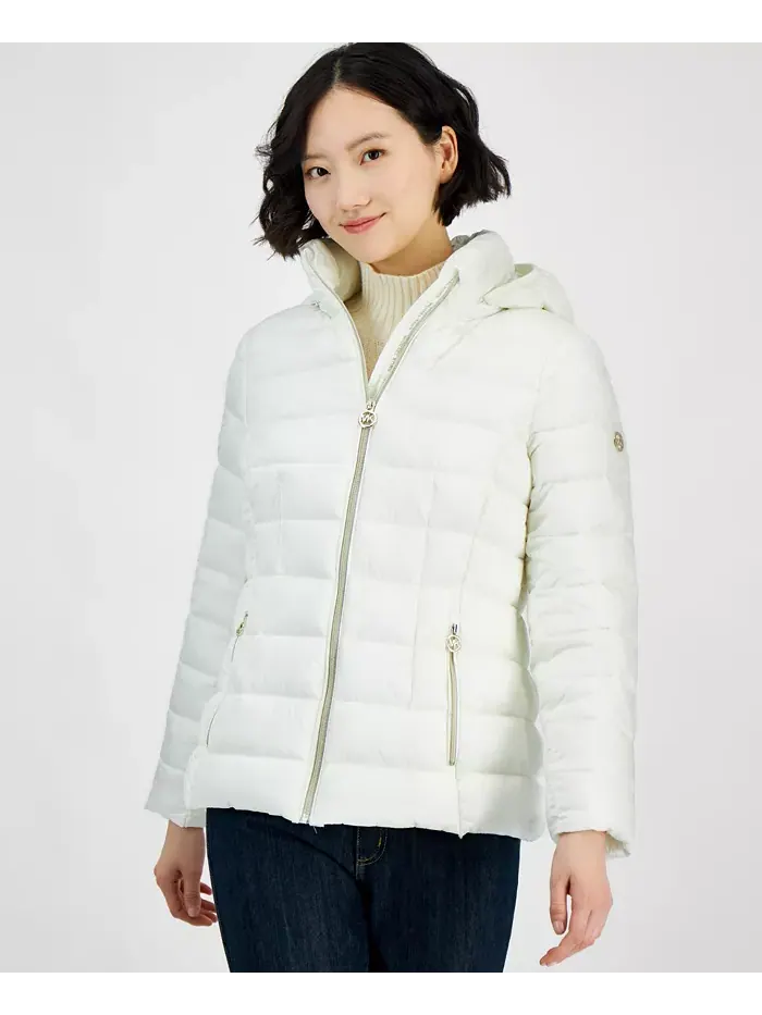 Женская утепленная куртка с капюшоном Packable Puffer на молнии Michael Kors — изображение 2 из 5, кость