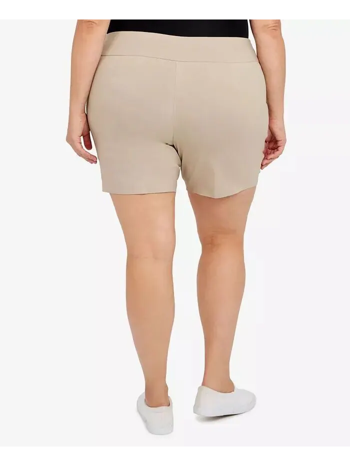 Шорты Plus Size Essentials однотонные из технической ткани с эластичным поясом HEARTS OF PALM — изображение 2 из 4, чино