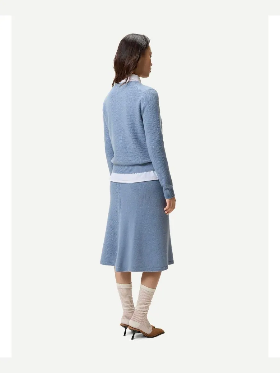 Женский укороченный кашемировый свитер с круглым вырезом Gobi Cashmere — изображение 2 из 6, синий