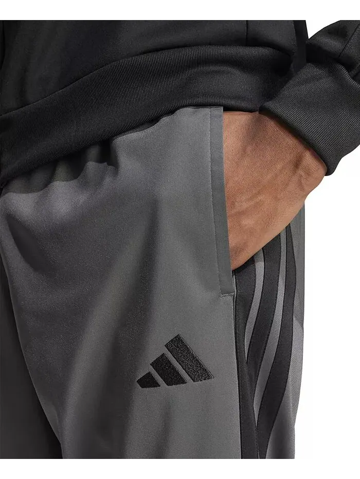 Мужские зауженные книзу спортивные брюки в полоску, стандартного кроя adidas — изображение 3 из 4