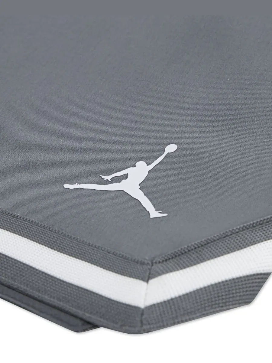Детские шорты Jumpman с тканой тесьмой, размер 8-20 Jordan — изображение 4 из 4, серый
