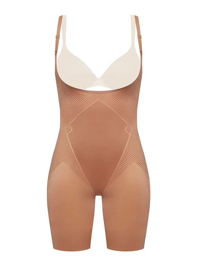 Женское боди Thinstincts 2.0 с открытой грудью и длиной до середины бедра SPANX — изображение 2 из 10, кафе-лате