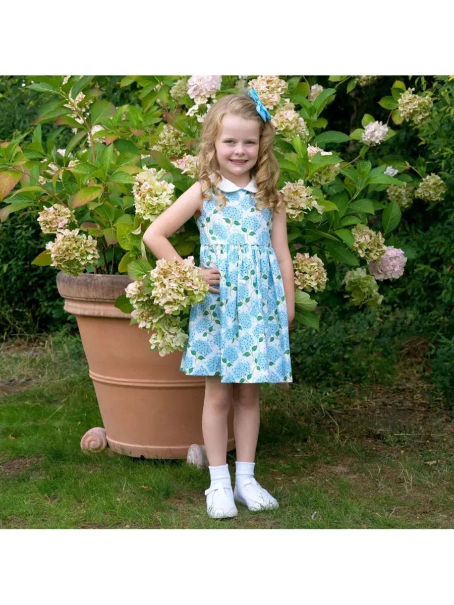 Платье без рукавов с принтом Hydrangea Peter Pan Collar Rachel Riley — изображение 3 из 3, синий