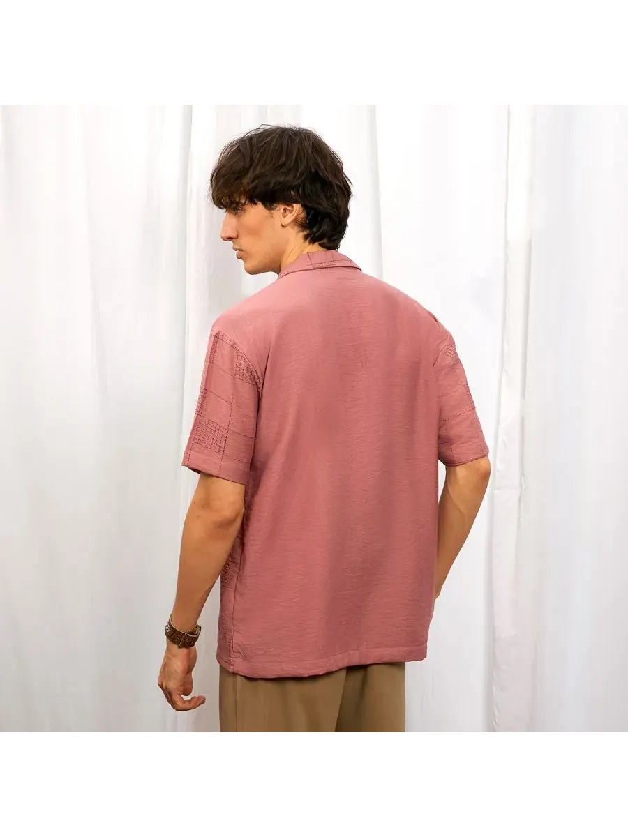 Оверсайз рубашка с коротким рукавом, Breezy Foliage Shirt Campus Sutra — изображение 3 из 7, коричневый