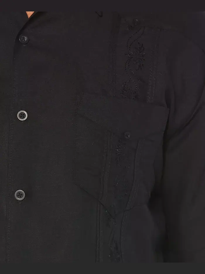 Короткий рукав, вышитая рубашка Guayabera Cubavera — изображение 4 из 4, черный