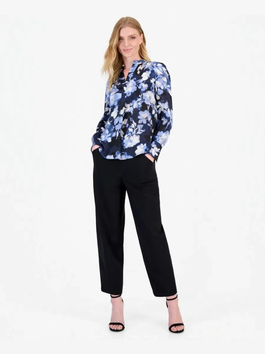 Блуза с V-образным вырезом и плиссированным передом Anne Klein — изображение 4 из 4, синий мульти