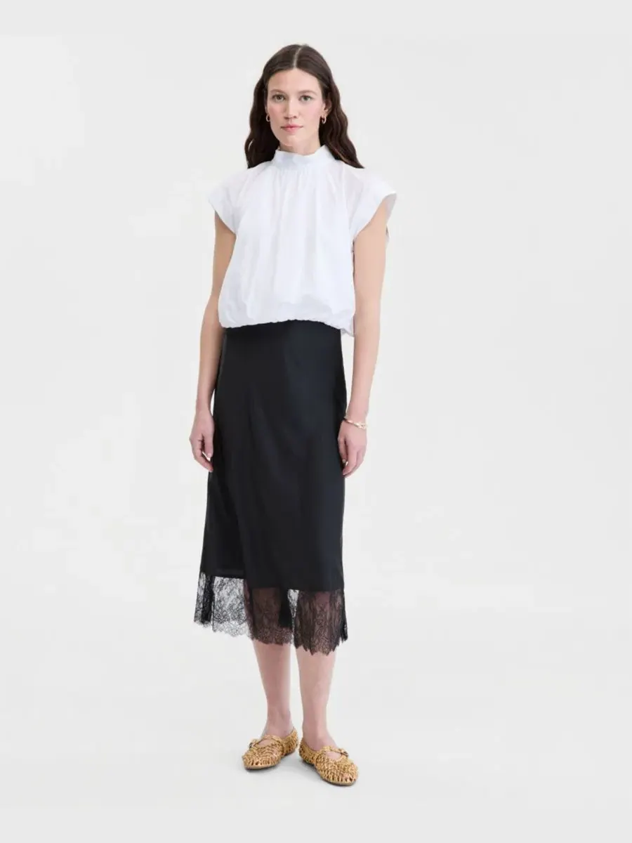 Юбка миди с кружевным подолом, модель Lace-Hem Midi Slip Skirt On 34th