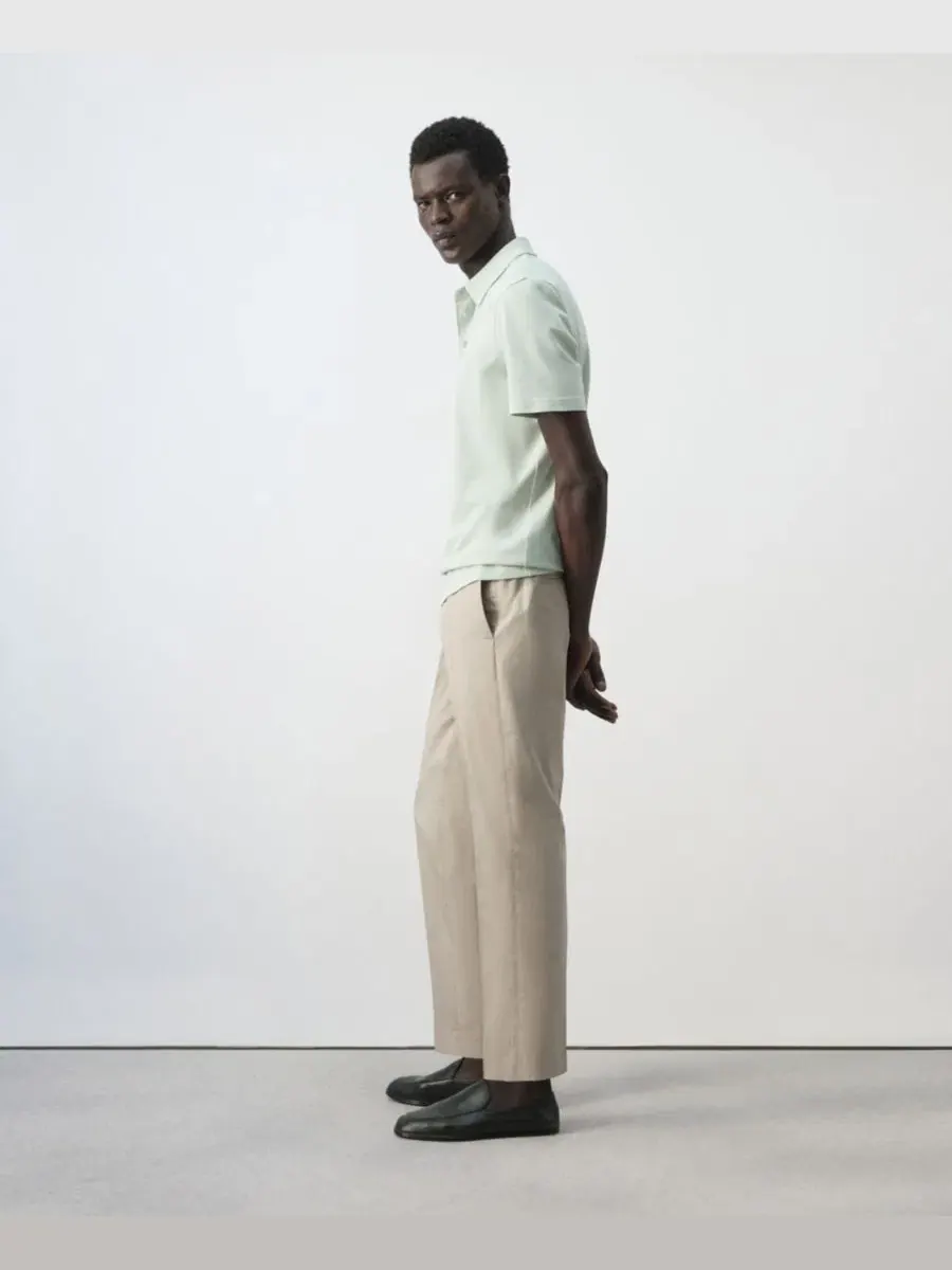 Брюки зауженные укороченные из хлопка и лиоцелла Slim Fit MANGO — изображение 4 из 7, коричневый