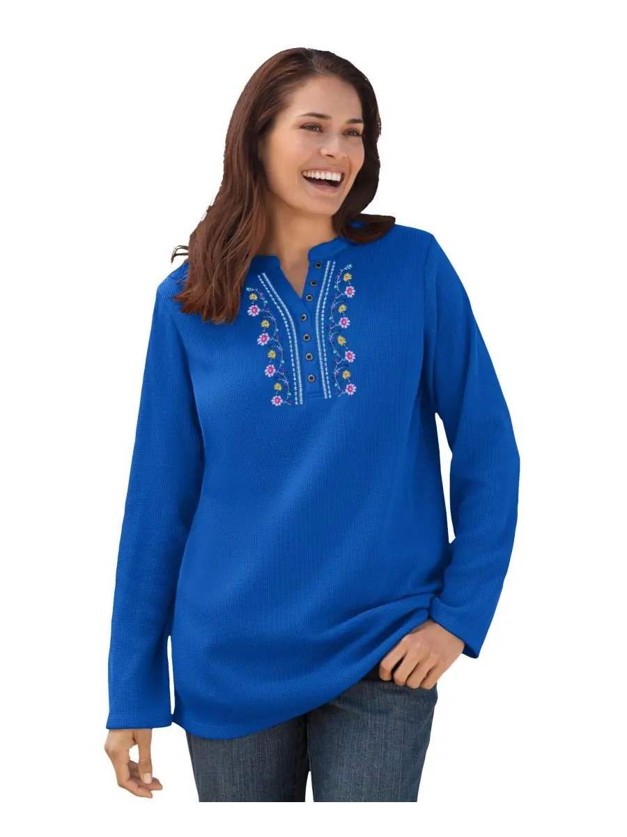 Женская термофутболка-поло большого размера с вышивкой Woman Within, Bright cobalt vine embroidery — изображение 1 из 3