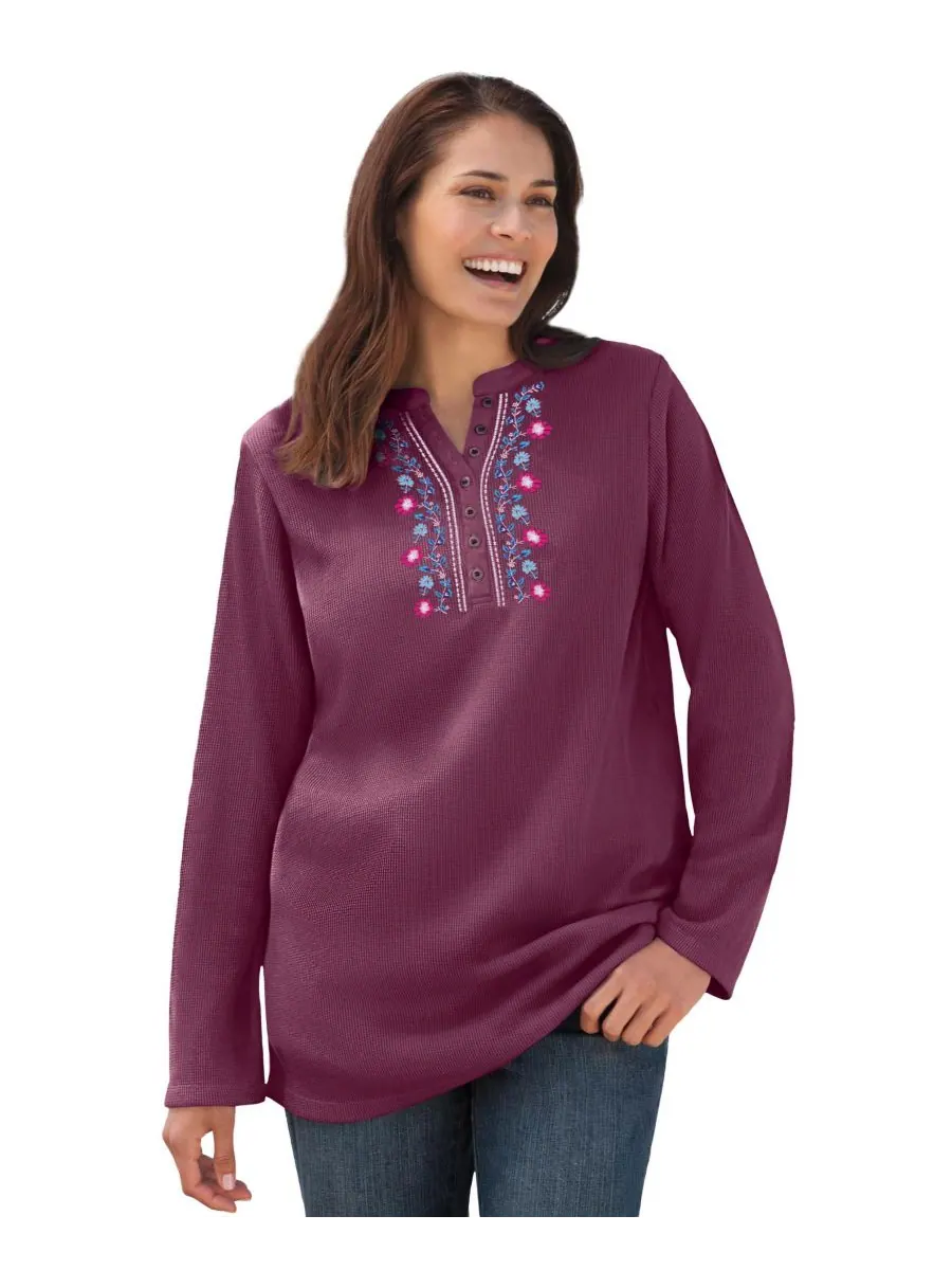 Женская термофутболка-поло большого размера с вышивкой Woman Within, Deep claret vine embroidery