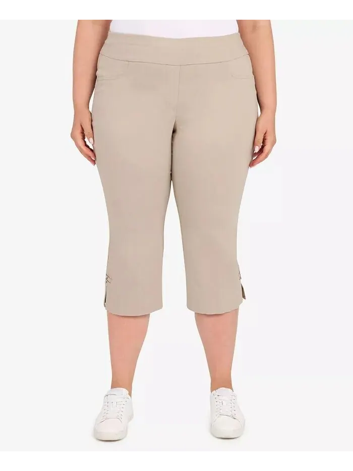Брюки-капри Plus Size Essentials Solid Push-On с подрезами по низу HEARTS OF PALM — бежевый