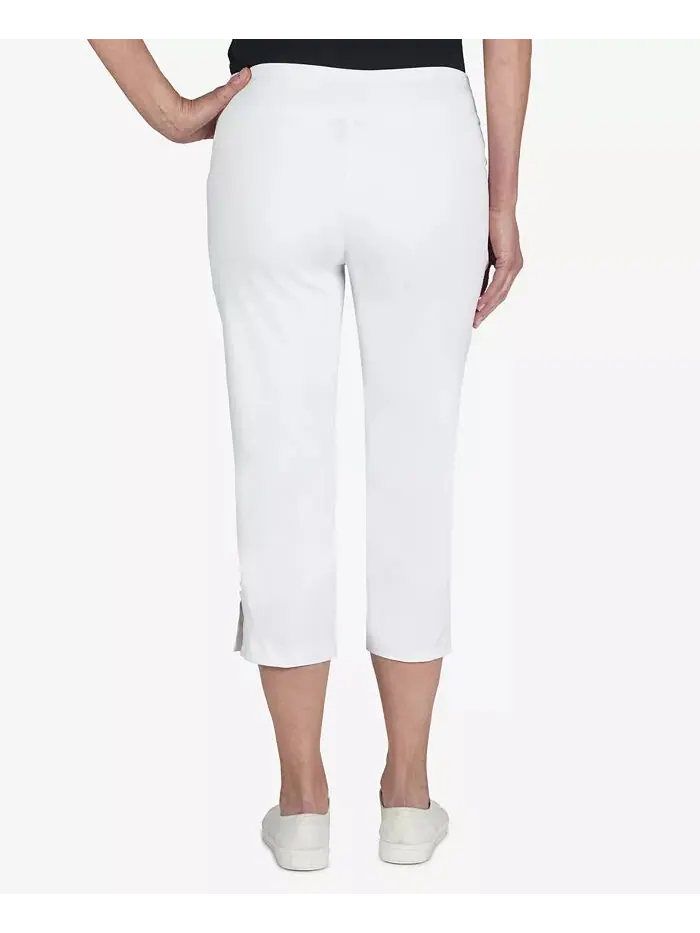 Брюки-капри Plus Size Essentials Solid Push-On с подрезами по низу HEARTS OF PALM — изображение 2 из 4, белый