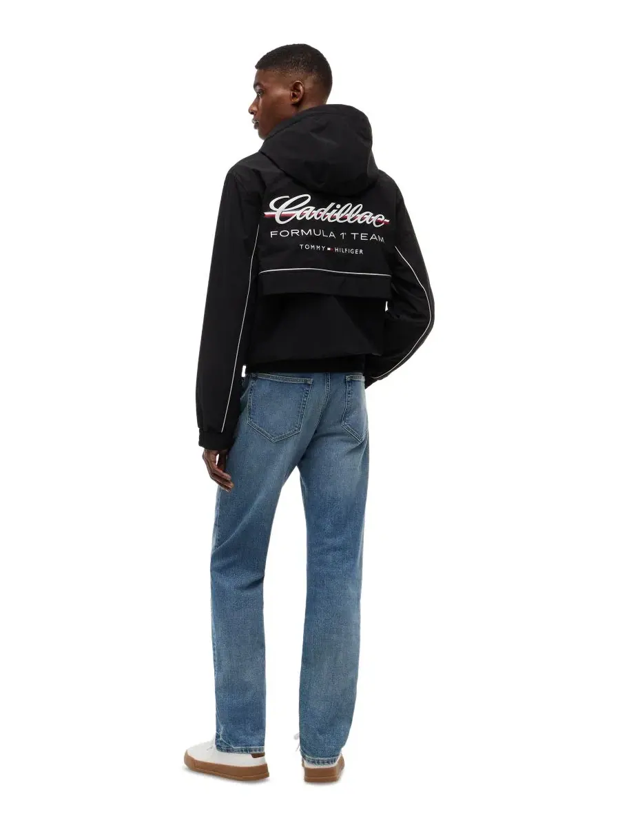 Мужская ветровка с капюшоном Cadillac F1 Script Tommy Hilfiger — изображение 4 из 4, черный