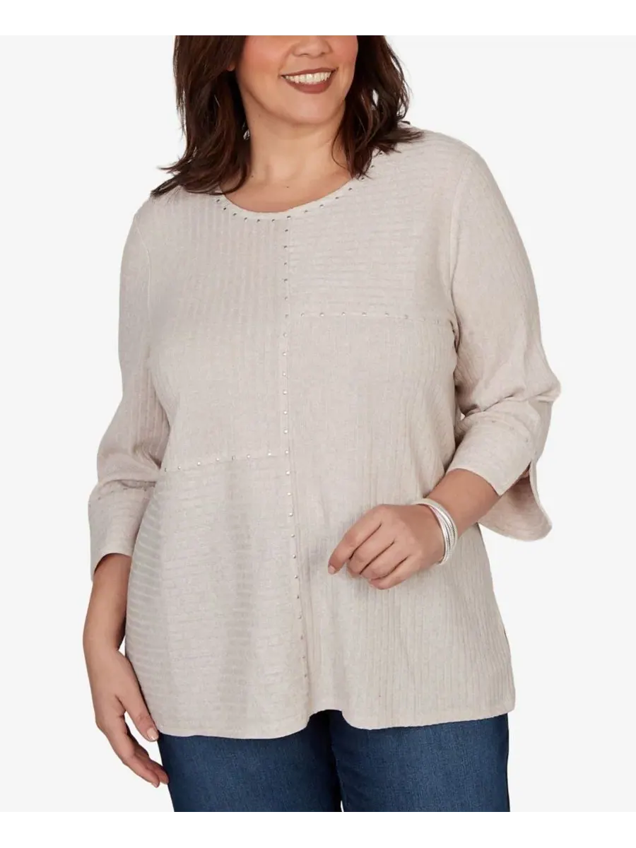 Топ с металлическими заклепками Spliced Texture Metallic Studded Alfred Dunner — изображение 1 из 4, овсяный