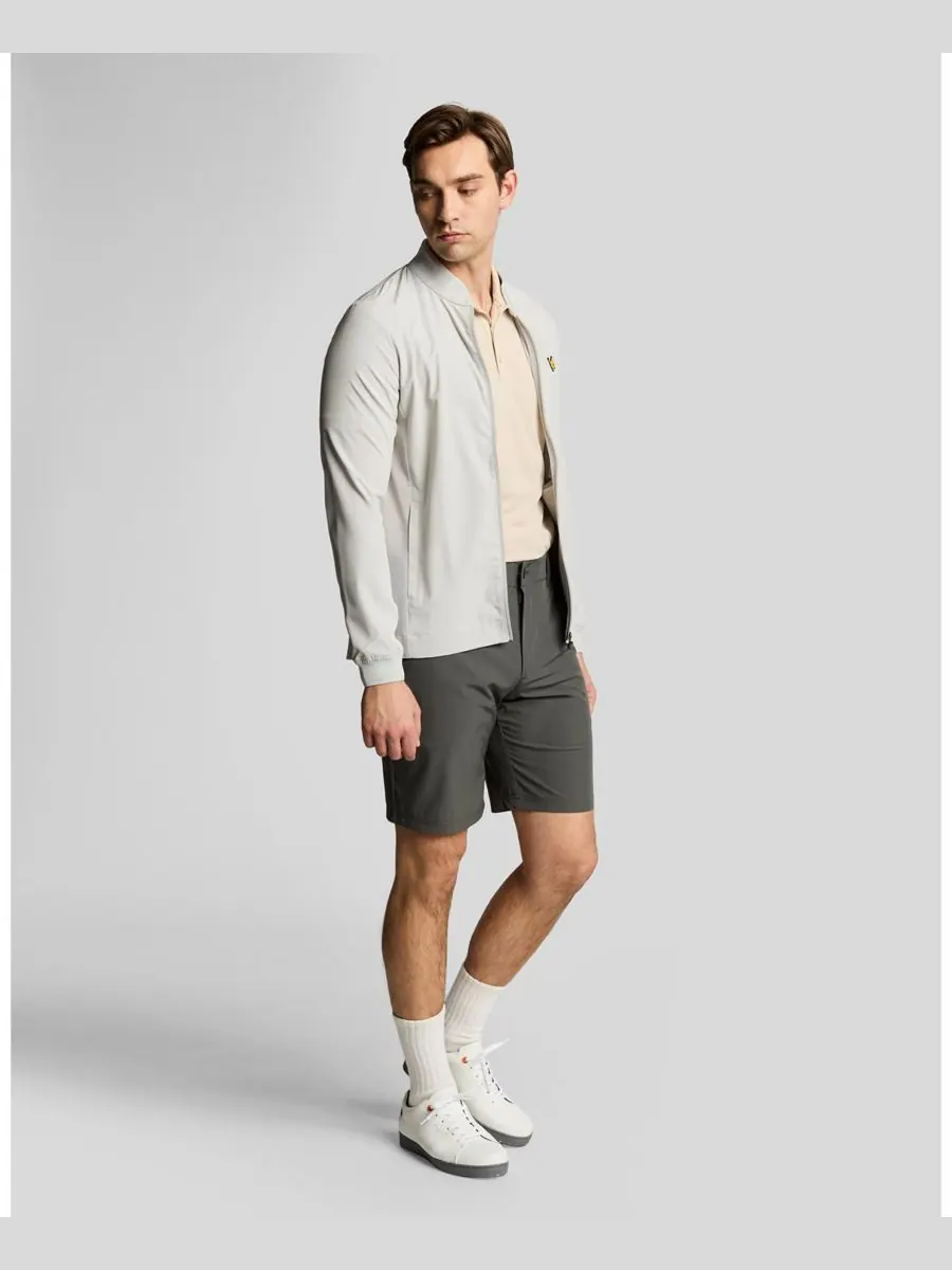 Мужские шорты для гольфа с пятью карманами Lyle & Scott — изображение 2 из 5, серый