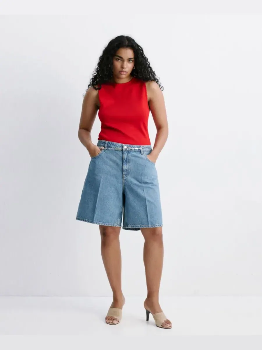 Шорты джинсовые с высокой посадкой прямого кроя High-Waist Straight-Fit Denim Shorts MANGO — изображение 5 из 9, синий