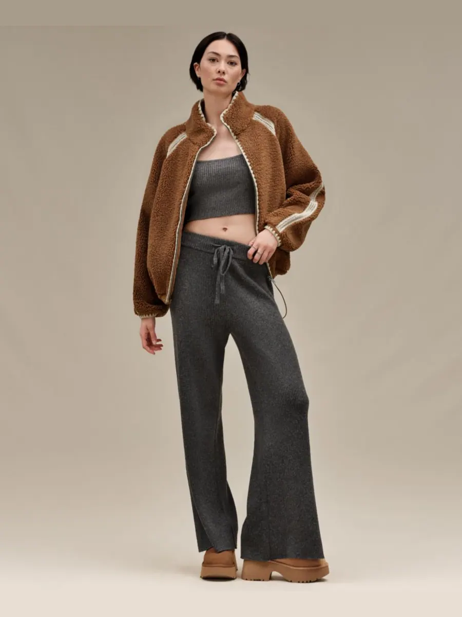 Женская вязаная куртка Nikia Crochet Fluff Jacket UGG — изображение 6 из 6, коричневый