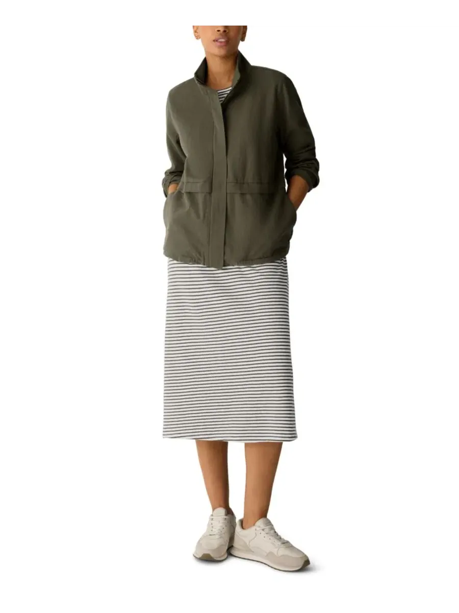Женская куртка-бомбер с высоким воротником Eileen Fisher — изображение 2 из 4, оливковый