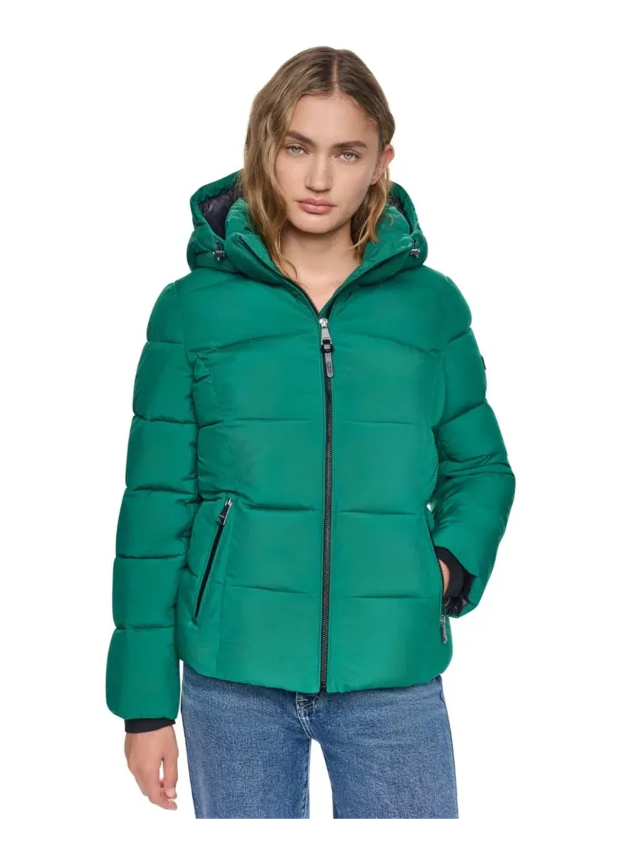 Женское короткое стеганое пальто-пуховик с капюшоном DKNY