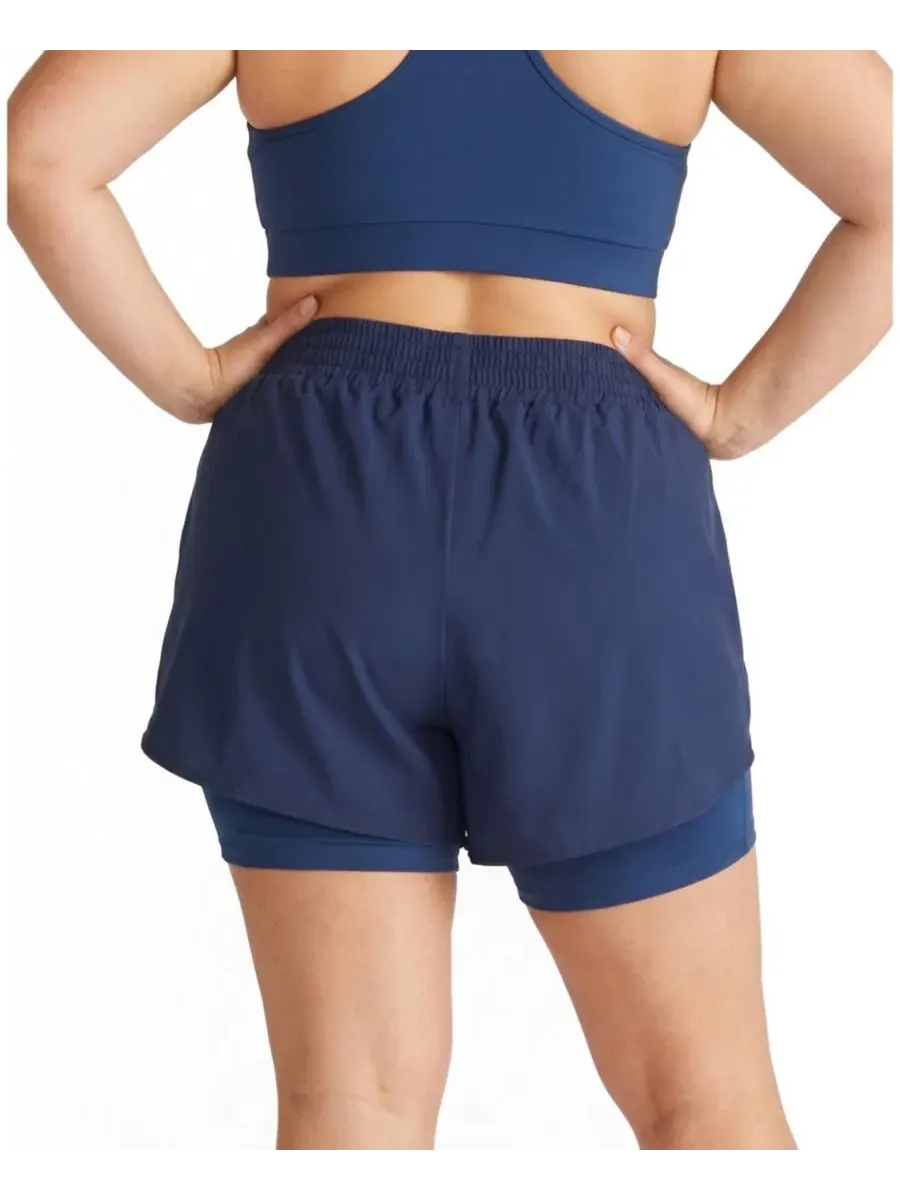 Шорты для активного отдыха с встроенными велошортами Rebel Active Plus Size Universal Standard — изображение 2 из 3, синий