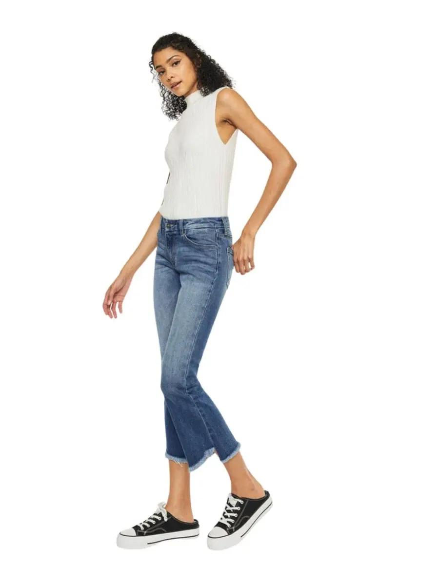 Джинсы-клеш с заниженной посадкой Aida Mid Rise Cropped Flare KanCan — изображение 7 из 8, средняя отмывка