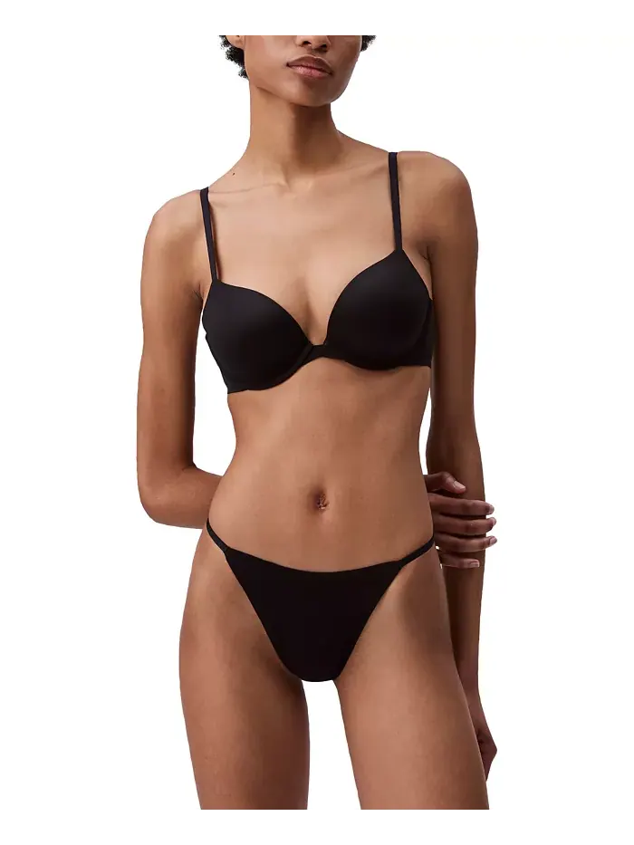 Женский бюстгальтер с эффектом пуш-ап и глубоким вырезом Perfectly Fit QF7315 Calvin Klein — изображение 3 из 5, черный