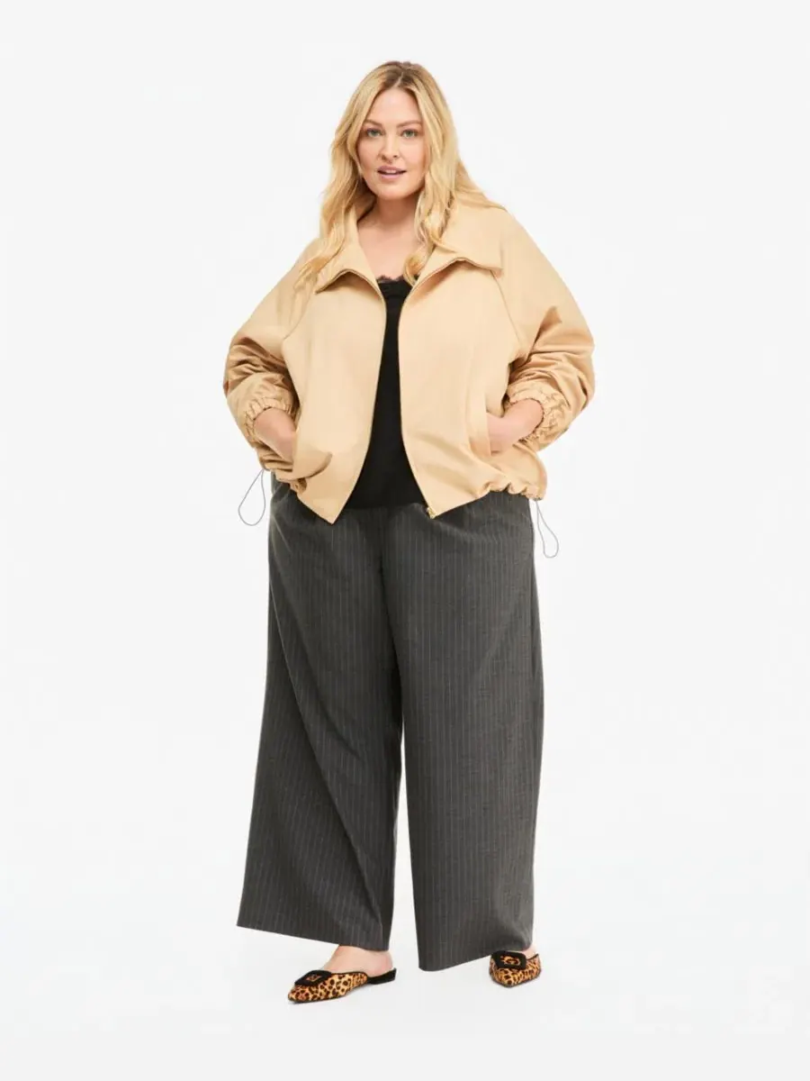 Женская куртка-утилити с завязками по низу, модель Trendy Plus Size Drawstring-Hem Utility Jacket — изображение 3 из 4