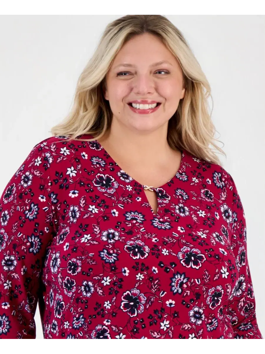 Блуза с V-образным вырезом и принтом Kissing Trim Plus Size Berry Red Multi Jones New York — изображение 4 из 4