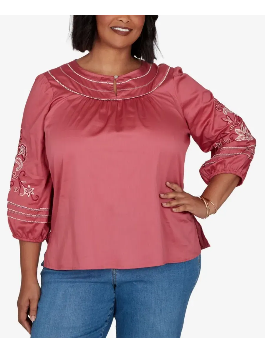 Блуза из вуали с вышивкой и рукавом 3/4, модель Plus Size Embroidered Sleeve Voile Top Ruby Rd. — изображение 1 из 5, розовый