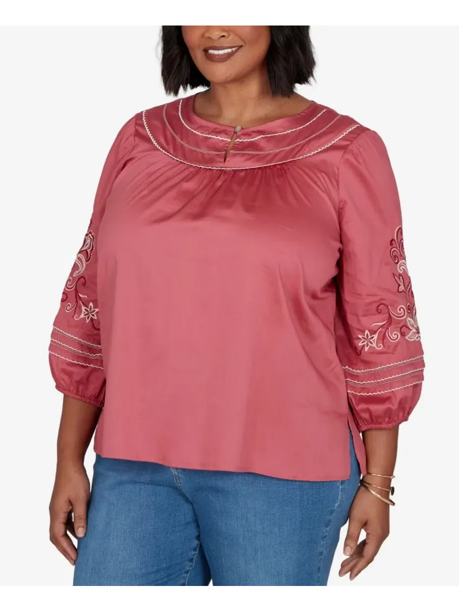 Блуза из вуали с вышивкой и рукавом 3/4, модель Plus Size Embroidered Sleeve Voile Top Ruby Rd. — изображение 2 из 5, розовый