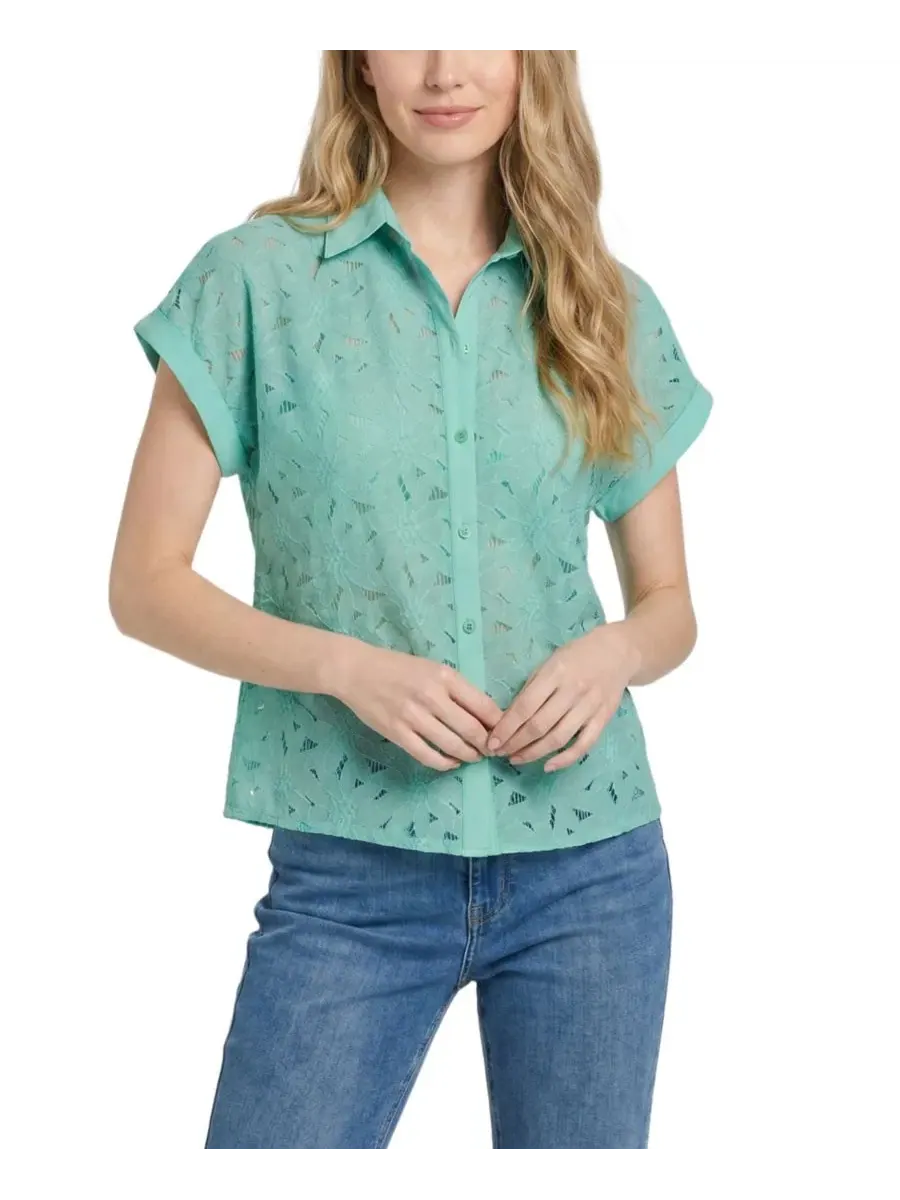 Блуза с коротким рукавом и кружевной вышивкой Petite Short-Sleeve Eyelet Top NY Collection — изображение 1 из 4, серый
