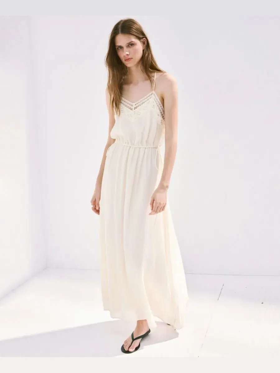 Платье с вышивкой и защипами, модель Openwork Embroidery Crinkled Dress MANGO
