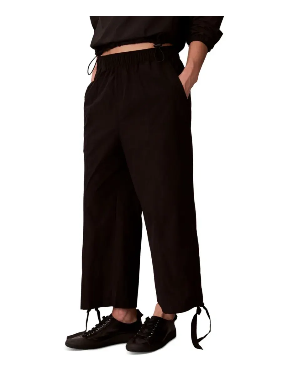 Женские брюки-капри карго Calvin Klein Performance — изображение 1 из 6, черный